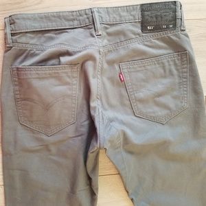 Gray Levi's 511's Size 33-32